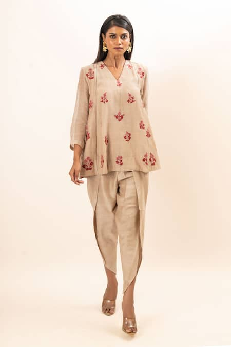 Oshi By Shikha Floral Embroidered Tunic With Dhoti Pant 