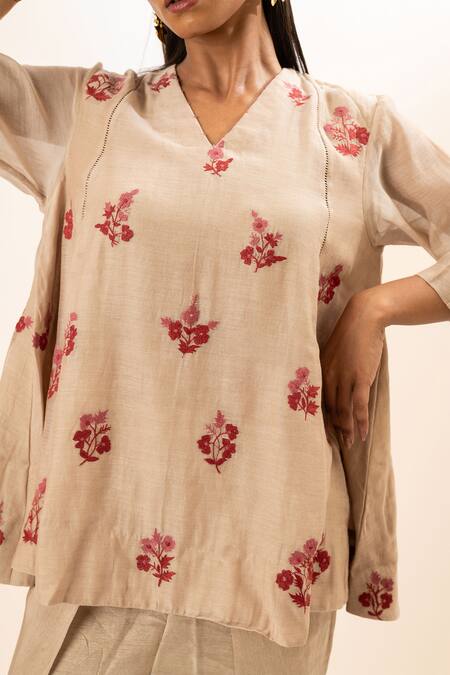 Buy Oshi By Shikha Beige Chanderi, Cotton, Bamboo Embroidery V-neck Floral Tunic And Dhoti Pant Set Buy_Oshi By Shikha_Beige Chanderi, Cotton, Bamboo Embroidery V-neck Floral Tunic And Dhoti Pant Set