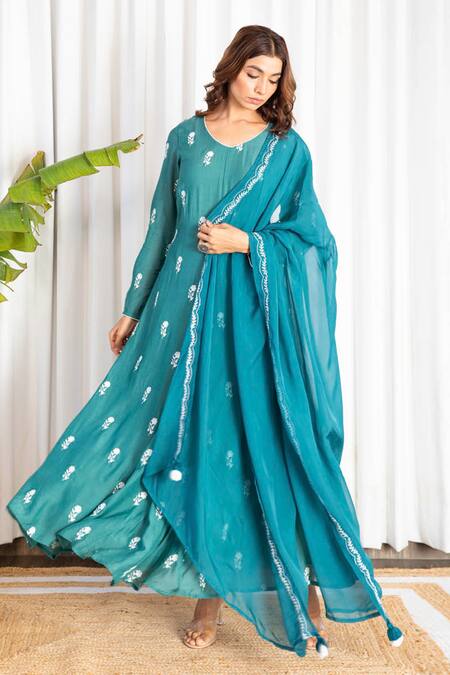 Shop Kapraaaha Green Cotton Embroidery Round Neck Dahlia Anarkali With Dupatta Online at Aza Fashions Shop_Kapraaaha_Green Cotton Embroidery Round Neck Dahlia Anarkali With Dupatta_Online_at_Aza_Fashions