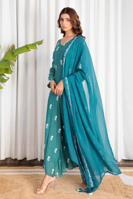 Kapraaaha Green Cotton Embroidery Round Neck Dahlia Anarkali With Dupatta at Aza Fashions Kapraaaha_Green Cotton Embroidery Round Neck Dahlia Anarkali With Dupatta_at_Aza_Fashions