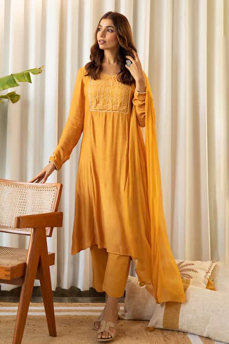 Kapraaaha_Yellow Muslin, Cotton, Chiffon Embroidery Round Geometric Yoke Kurta Pant Set _Online_at_Aza_Fashions