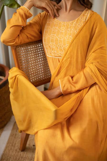 Buy_Kapraaaha_Yellow Muslin, Cotton, Chiffon Embroidery Round Geometric Yoke Kurta Pant Set _Online_at_Aza_Fashions