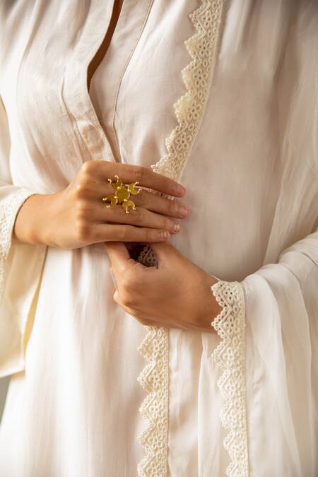 Kapraaaha Off White Muslin Lace Round Neck Embellished Kurta Palazzo Pant Set at Aza Fashions Kapraaaha_Off White Muslin Lace Round Neck Embellished Kurta Palazzo Pant Set_at_Aza_Fashions