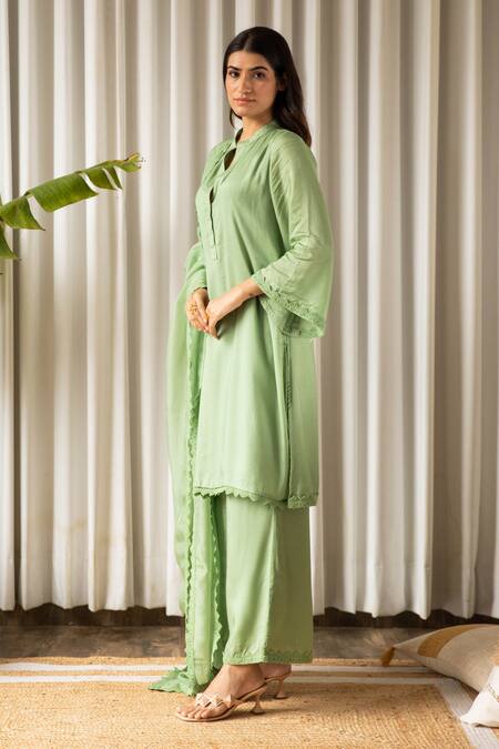 Kapraaaha_Green Muslin Lace Round Neck Bloom Embellished Kurta Palazzo Pant Set_Online_at_Aza_Fashions