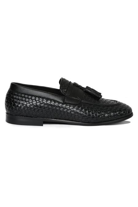 Buy_Mondarro_Black Moreno Woven Shoes_Online_at_Aza_Fashions