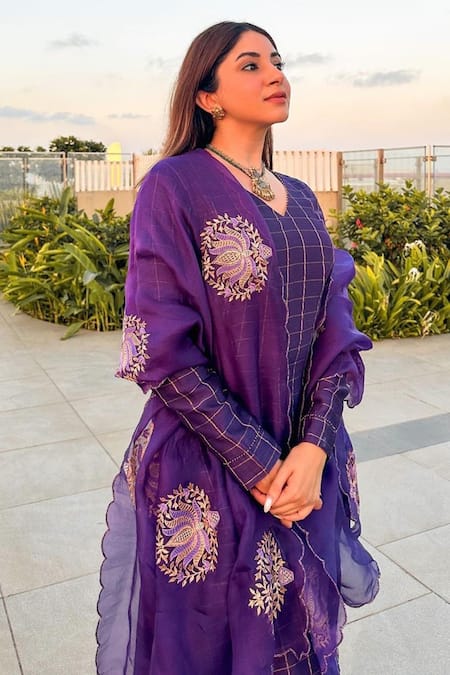 Pink City By Sarika_Purple Silk, Chanderi, Organza Zari, Embroidery V-neck Kurta Set _at_Aza_Fashions