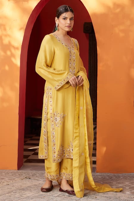 House Of Supriya_Yellow Crepe, Silk Organza Embroidery V-neck Bloom Vine Kurta Pant Set _Online_at_Aza_Fashions