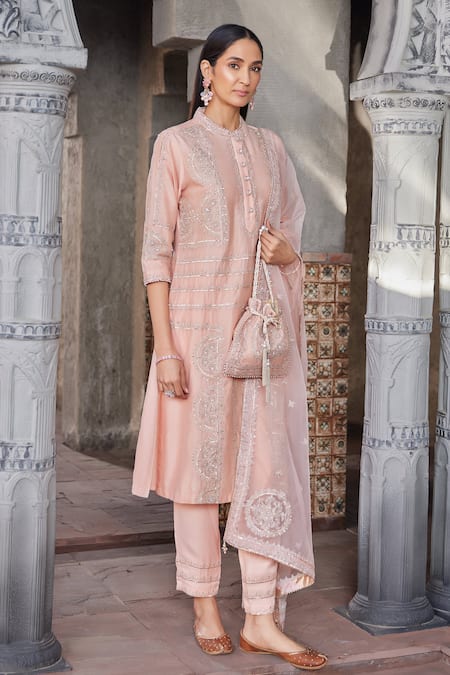 HOUSE OF SUPRIYA Floral Embroidered Kurta Pant Set 