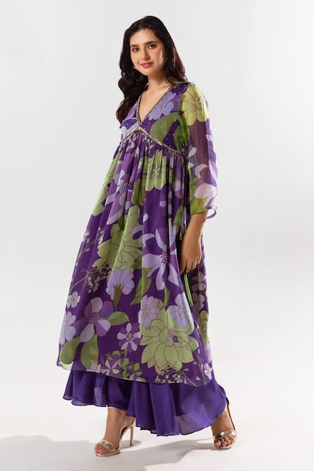 Shop Aroop Shop India Purple Chiffon V-neck Diana Floral Print Kurta Flared Pant Set Online at Aza Fashions Shop_Aroop Shop India_Purple Chiffon V-neck Diana Floral Print Kurta Flared Pant Set _Online_at_Aza_Fashions