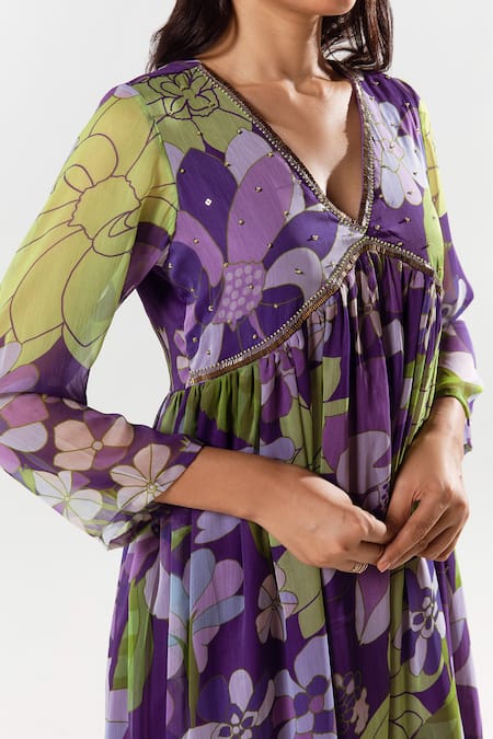 Aroop Shop India Purple Chiffon V-neck Diana Floral Print Kurta Flared Pant Set at Aza Fashions Aroop Shop India_Purple Chiffon V-neck Diana Floral Print Kurta Flared Pant Set _at_Aza_Fashions