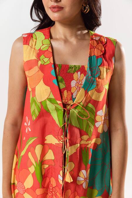 Aroop Shop India Red Cotton, Silk Square , Scoop Elora Flowery Print Jacket Pant Set at Aza Fashions Aroop Shop India_Red Cotton, Silk Square , Scoop Elora Flowery Print Jacket Pant Set _at_Aza_Fashions