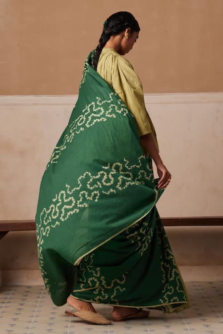 Cord_Emerald Green Cotton Printed And Embroidered Spiral Smocked Saree & Peplum Top _Online_at_Aza_Fashions