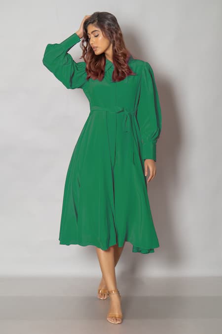 VISHWA BY PINKI SINHA Green Crepe Solid Collar Front Buttoned Midi Dress 