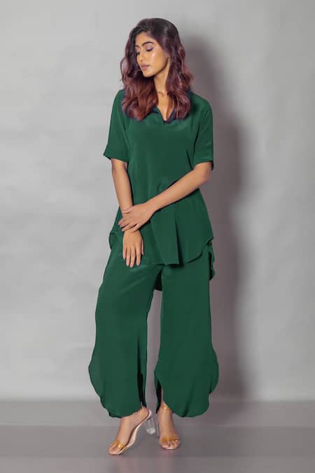 Vishwa By Pinki Sinha_Green Crepe Collared Plain Top And Pant Set _Online_at_Aza_Fashions