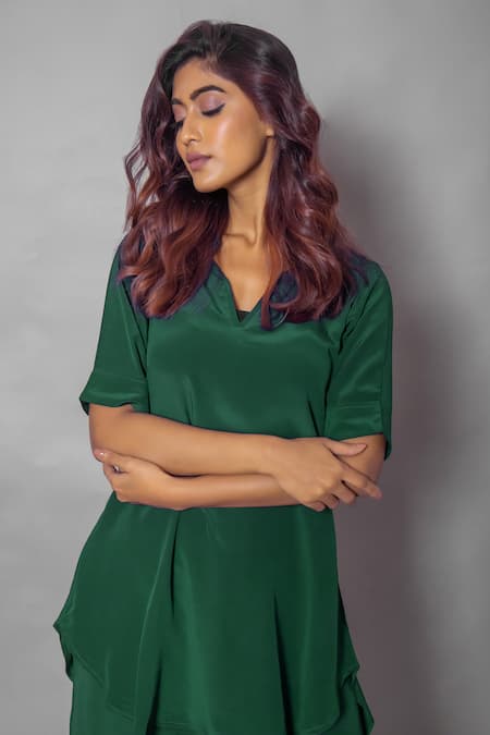 Buy_Vishwa By Pinki Sinha_Green Crepe Collared Plain Top And Pant Set _Online_at_Aza_Fashions