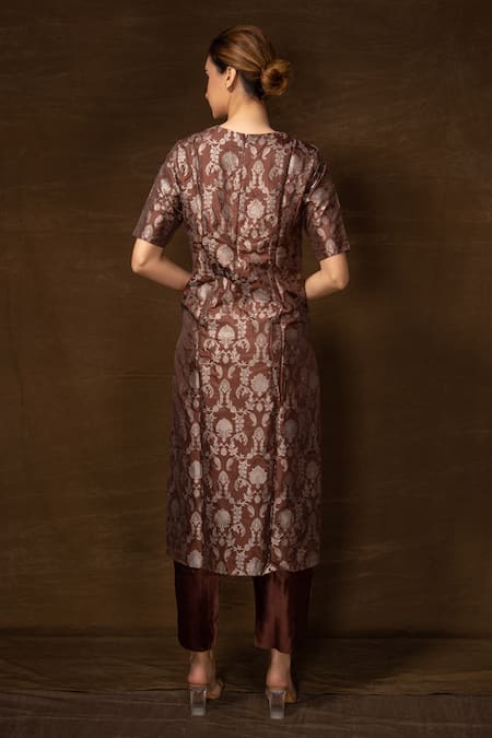 Vishwa By Pinki Sinha Floral Pattern Round Neck Kurta & Pant Set 