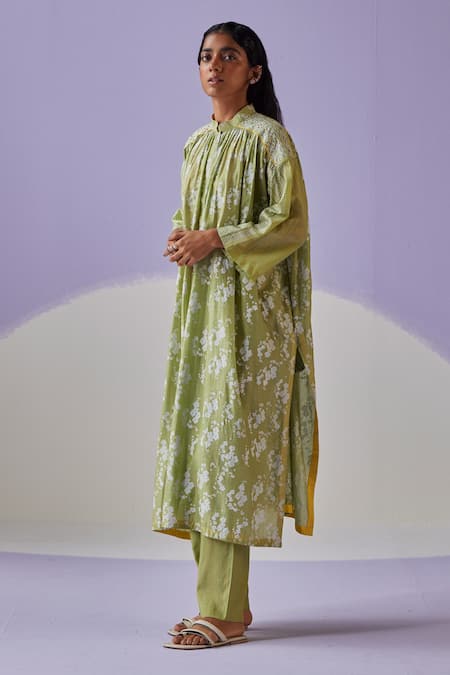 Surbhi Gupta Green Cotton, Silk Embroidery, Floral Hand Block Print Long Shirt Trouser Set Online at Aza Fashions Surbhi Gupta_Green Cotton, Silk Embroidery, Floral Hand Block Print Long Shirt Trouser Set _Online_at_Aza_Fashions