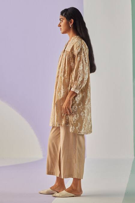 Buy Surbhi Gupta Grey Cotton, Silk Embroidery, Beads V-neck Daisy Bloom Print Shirt Trouser Set Online at Aza Fashions Buy_Surbhi Gupta_Grey Cotton, Silk Embroidery, Beads V-neck Daisy Bloom Print Shirt Trouser Set _Online_at_Aza_Fashions