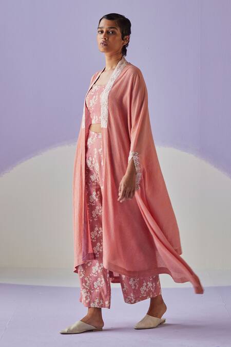 Surbhi Gupta Pink Flower Print Cape Trouser Set Online at Aza Fashions Surbhi Gupta_Pink Flower Print Cape Trouser Set _Online_at_Aza_Fashions