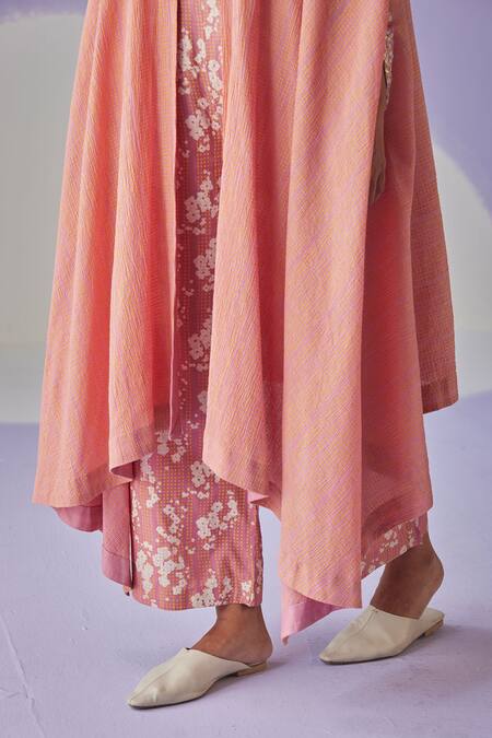 Shop Surbhi Gupta Pink Flower Print Cape Trouser Set Online at Aza Fashions Shop_Surbhi Gupta_Pink Flower Print Cape Trouser Set _Online_at_Aza_Fashions