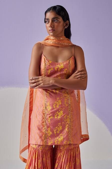 Shop Surbhi Gupta Orange Bloomy Print Kurta Sharara Set Online at Aza Fashions Shop_Surbhi Gupta_Orange Bloomy Print Kurta Sharara Set _Online_at_Aza_Fashions
