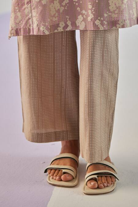 Surbhi Gupta Grey Kurta Cotton Silk Print Hand Floral Long Shirt Trouser Set at Aza Fashions Surbhi Gupta_Grey Kurta Cotton Silk Print Hand Floral Long Shirt Trouser Set _at_Aza_Fashions