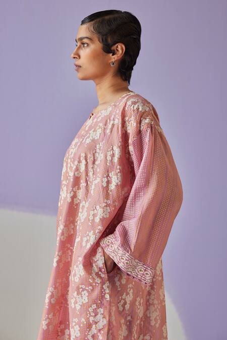 Surbhi Gupta Pink Kurta Cotton Silk Print Hand Block Blossomy Trouser Set at Aza Fashions Surbhi Gupta_Pink Kurta Cotton Silk Print Hand Block Blossomy Trouser Set _at_Aza_Fashions