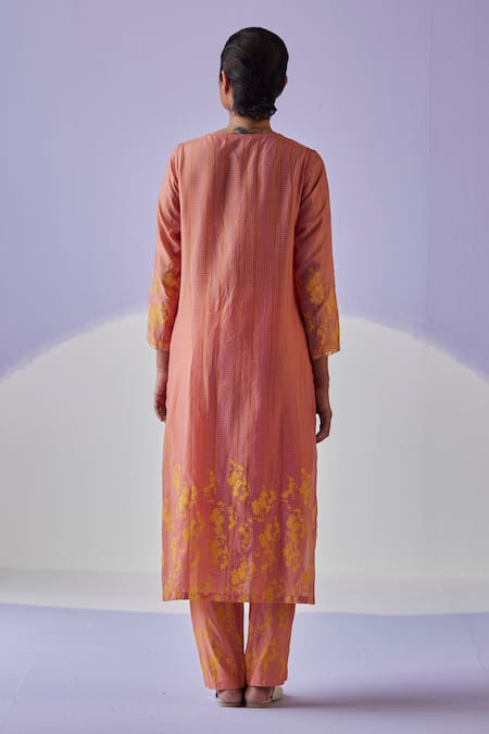 Shop Surbhi Gupta Orange Kurta Cotton Silk Embroidery Dabka And Beads Round Trouser Set at Aza Fashions Shop_Surbhi Gupta_Orange Kurta Cotton Silk Embroidery Dabka And Beads Round Trouser Set _at_Aza_Fashions