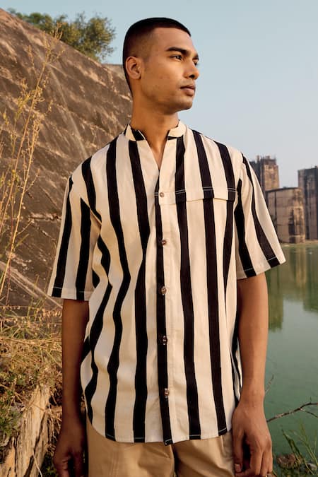 Buy_Kharakapas_Black Cotton Crested Crane Shirt _Online_at_Aza_Fashions