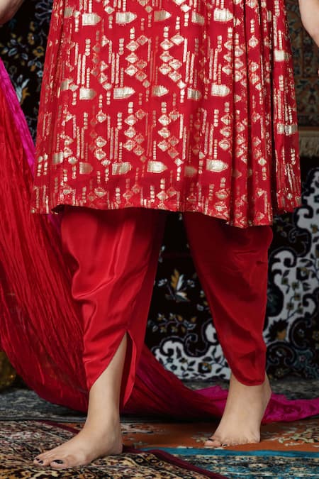 Buy_Jyoti Bansal_Red Lurex, Crepe, Silk Tassels, Mirrors Geometric Pattern Kurta Dhoti Pant Set _Online_at_Aza_Fashions