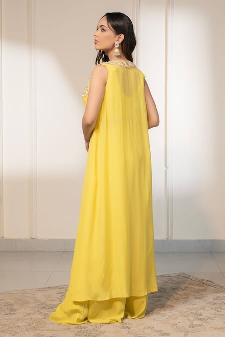 Saniya Sharma Placement Sequin Embellished Cape Pant Set 