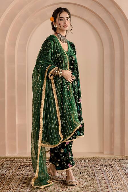 Buy_Gulabo Jaipur_Green Velvet, Organza Embroidery Collared Chaya Kurta Pant Set