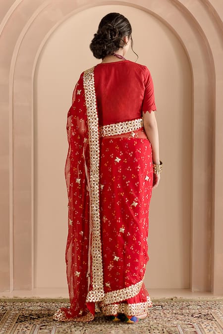 Shop_Gulabo Jaipur_Red Organza Embroidery V-neck Gulshan Bandhej Print Saree Set _at_Aza_Fashions