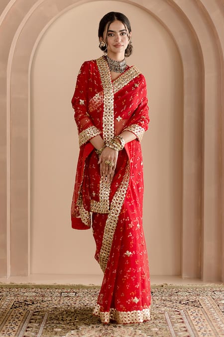 Gulabo Jaipur_Red Organza Embroidery V-neck Gulshan Bandhej Print Saree Set _Online_at_Aza_Fashions