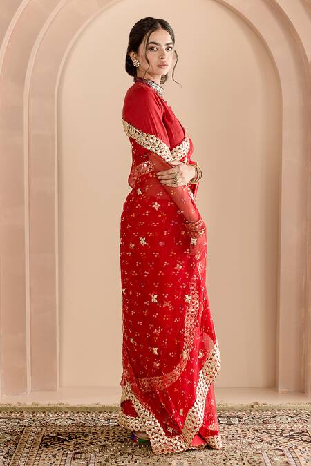 Shop_Gulabo Jaipur_Red Organza Embroidery V-neck Gulshan Bandhej Print Saree Set _Online_at_Aza_Fashions