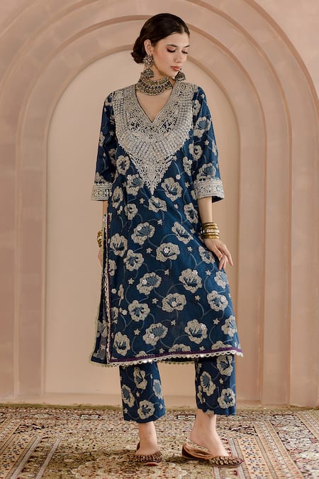 Buy_Gulabo Jaipur_Blue Cotton Zari, Embroidery V-neck Neela Zardosi Kurta And Pant Set _Online_at_Aza_Fashions