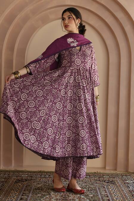 Gulabo Jaipur_Purple Cotton Embroidery V-neck Shaila Floral Print Anarkali Set _Online_at_Aza_Fashions