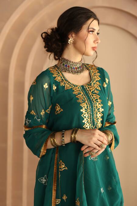 Buy_Gulabo Jaipur_Green Georgette Gota Patti Round Neck Shama Embroidered Straight Kurta Pant Set_Online_at_Aza_Fashions