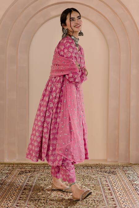 Buy Gulabo Jaipur Pink Cotton, Organza Sequins, Mirrors Round Shriya Floral Print Kurta Pant Set Online at Aza Fashions Buy_Gulabo Jaipur_Pink Cotton, Organza Sequins, Mirrors Round Shriya Floral Print Kurta Pant Set _Online_at_Aza_Fashions