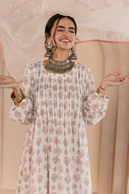 Shop_Gulabo Jaipur_White Cotton, Organza Embroidery Round Neck Shriya Floral Block Print Kurta Set _Online_at_Aza_Fashions