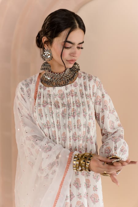 Gulabo Jaipur_White Cotton, Organza Embroidery Round Neck Shriya Floral Block Print Kurta Set _at_Aza_Fashions