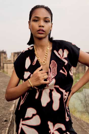 Kharakapas_Black Cotton Collared Lark Lino Print Top And Trouser Set _Online_at_Aza_Fashions