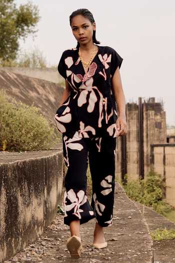 Shop_Kharakapas_Black Cotton Collared Lark Lino Print Top And Trouser Set _Online_at_Aza_Fashions