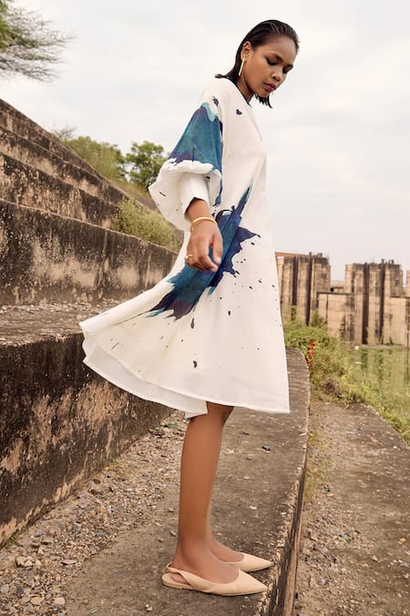 Shop_Kharakapas_Off White Cotton V-neck Osprey Abstract Print Dress _Online_at_Aza_Fashions