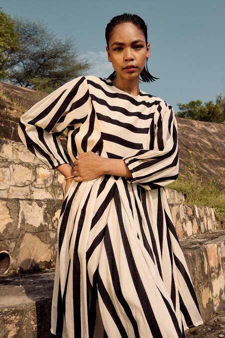 Kharakapas_Black Cotton Round Neck Emu Stripe Print Dress _Online_at_Aza_Fashions