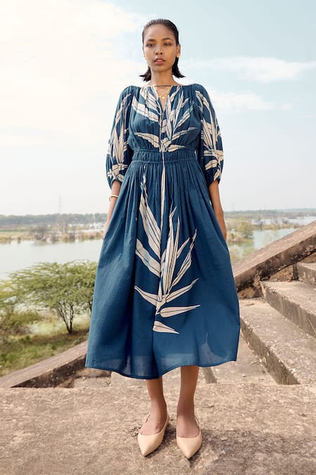 Kharakapas Keyhole Neck Lino Print Midi Dress 