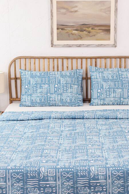 Buy_House This_Blue Cotton, 60 Gsm Polyfill Ethnic Print Gamathi Dohar_Online_at_Aza_Fashions