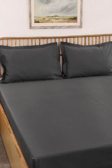 House This Pepper Solid Fitted Bedsheet Set 