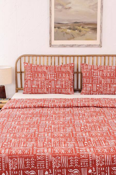 Shop House This Orange Cotton Gamathi Abstract Print Duvet Cover at Aza Fashions Shop_House This_Orange Cotton Gamathi Abstract Print Duvet Cover_at_Aza_Fashions