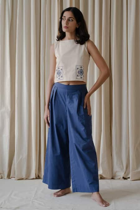 Vanaras Beige Organic Cotton Patch Embroidery Bloom Boat Holly Rayne Work Top With Pant 